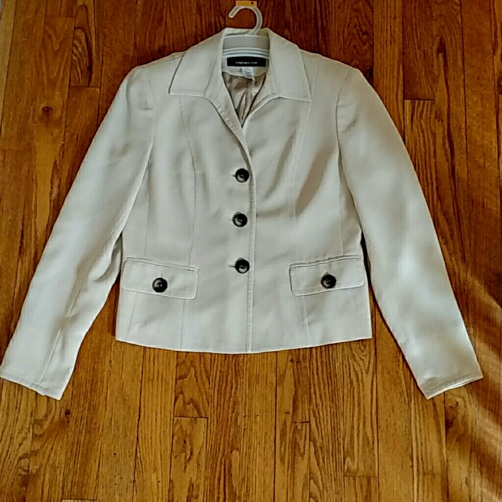 Cream Jones New York Blazer